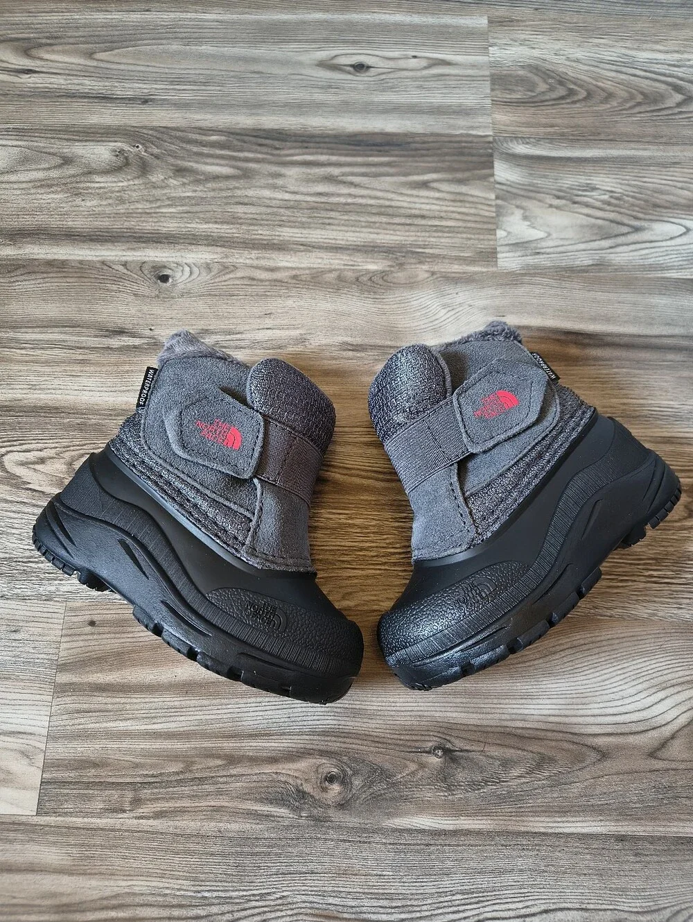 The North Face Toddler Alpenglow II Snow Boots Black Grey